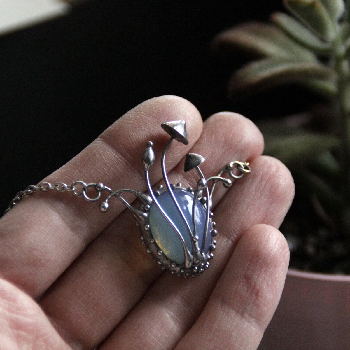 Oval Blue Glass Mushroom Pendant – Silver Tone
