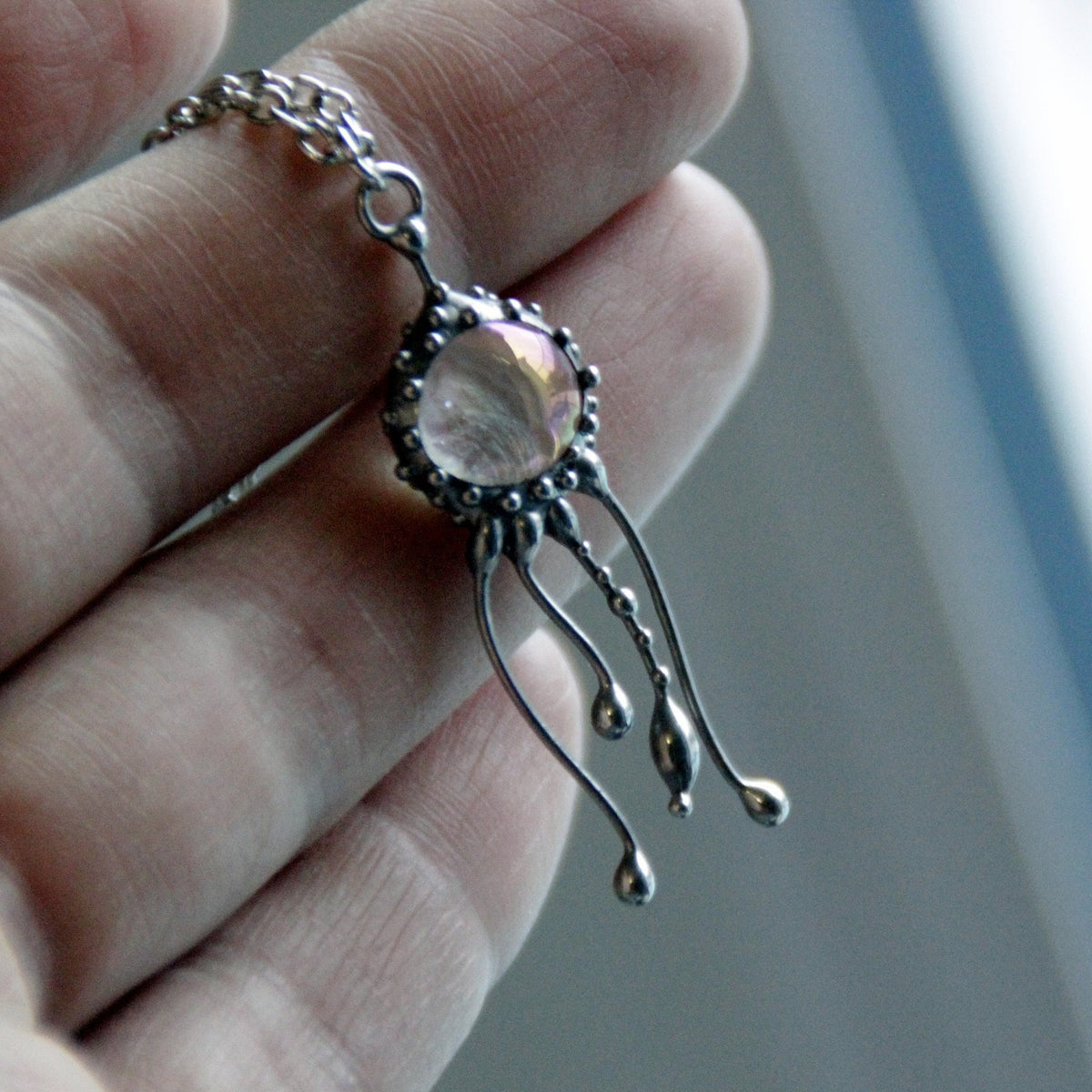 Clear Glass Jellyfish Necklace – Silver Tone