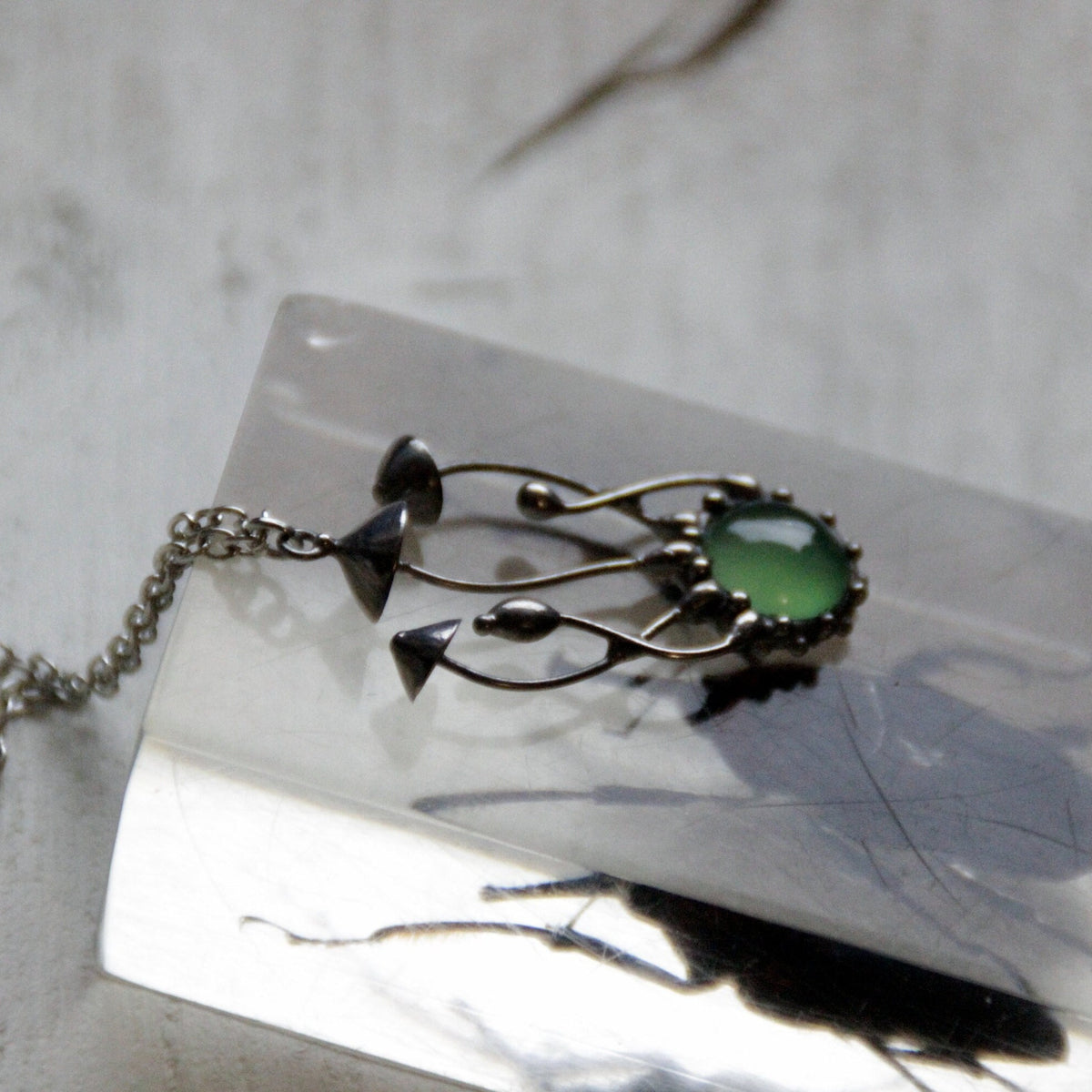 Green Stained Glass Mushroom Cluster Necklace – Silver Tone