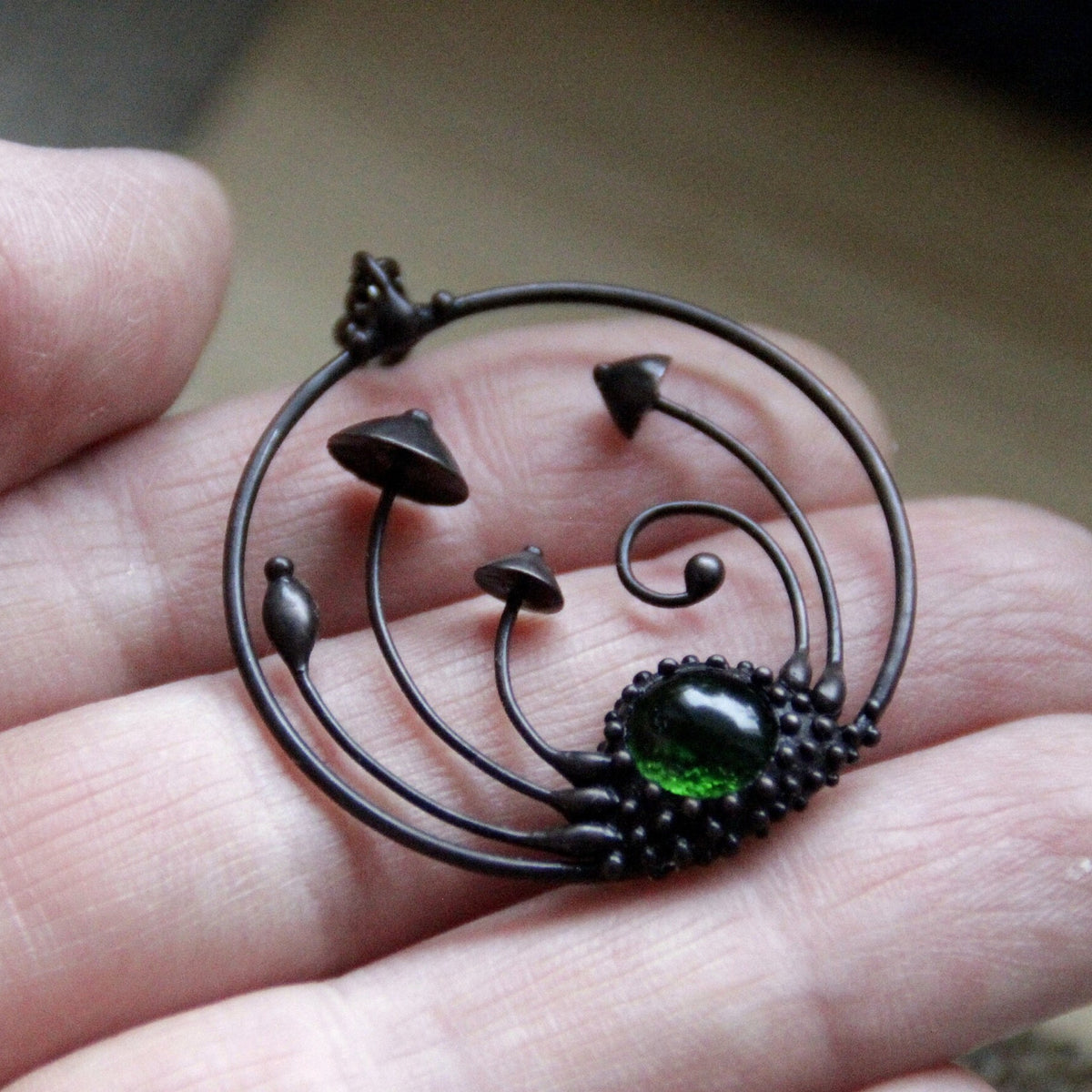 Green Stained Glass Mushroom Circle Necklace – Blackened Copper