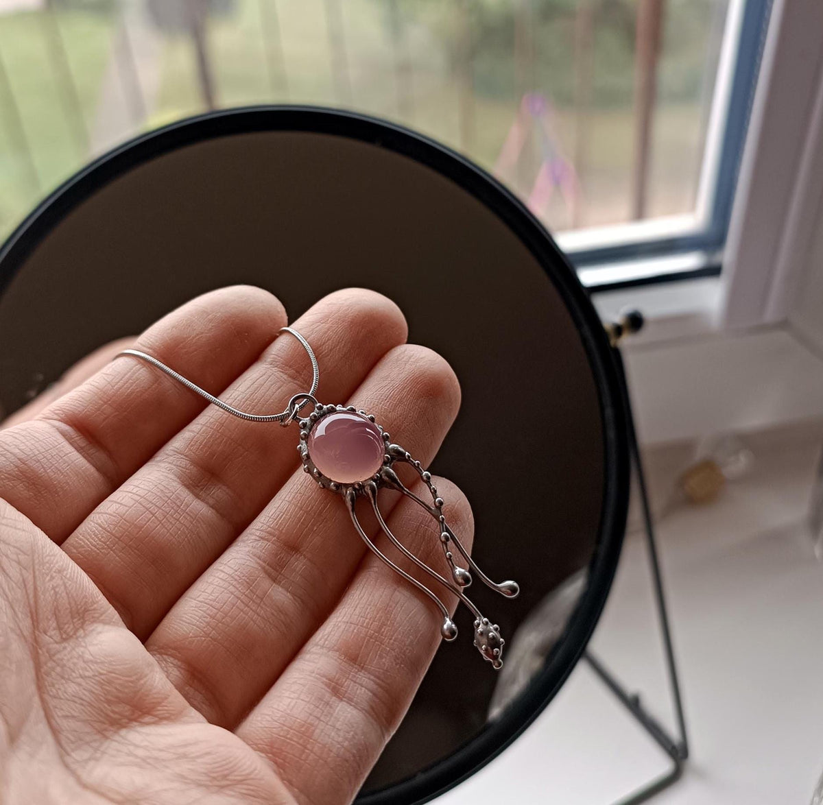 Rose Agate Jellyfish Pendant Necklace – Silver Tone