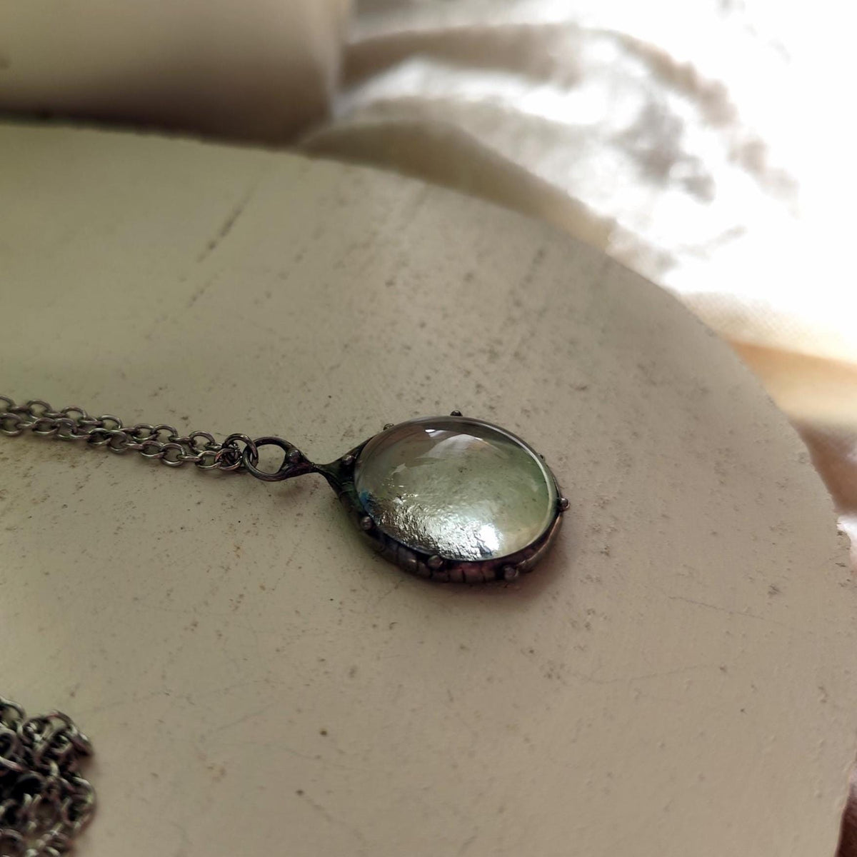 Clear Glass Circle Pendant Necklace – Silver Tone