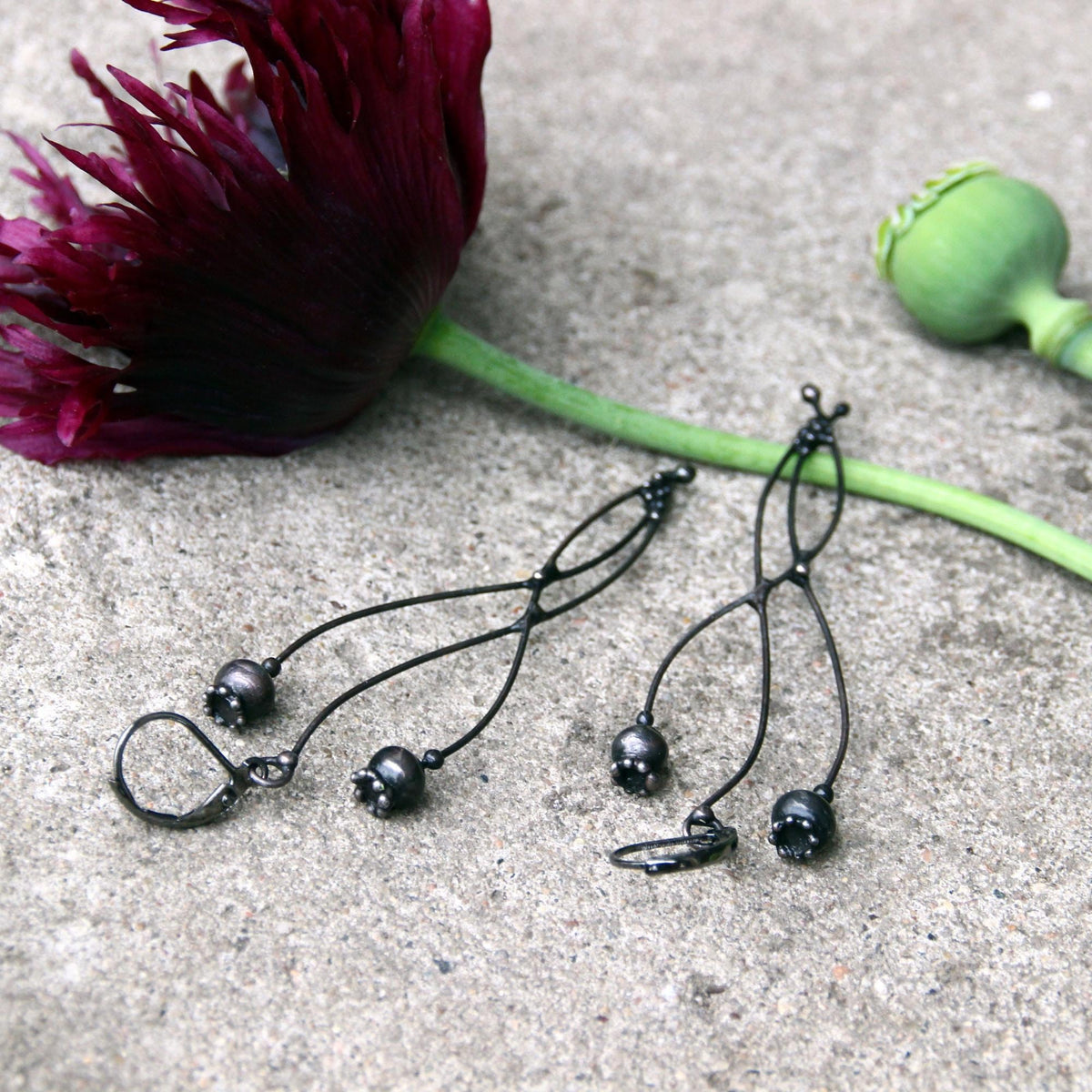 Black Poppy Seed Pod Earrings – Copper & Pewter