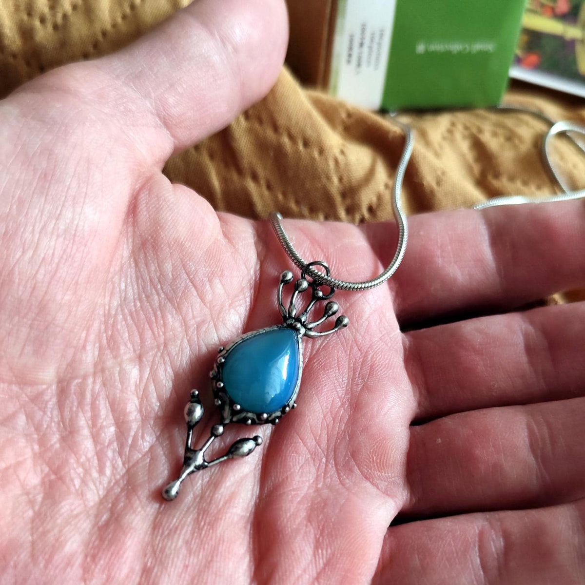 Blue Agate Flower Pendant Necklace – Silver Tone