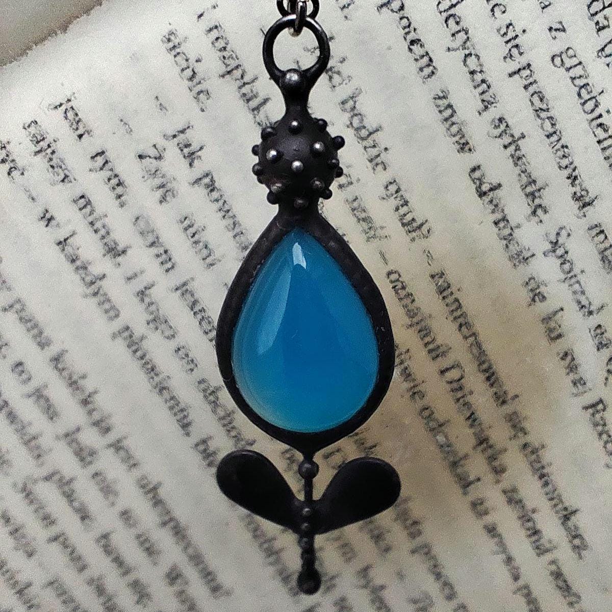 Black Agate Flower Pendant Necklace – Copper & Pewter