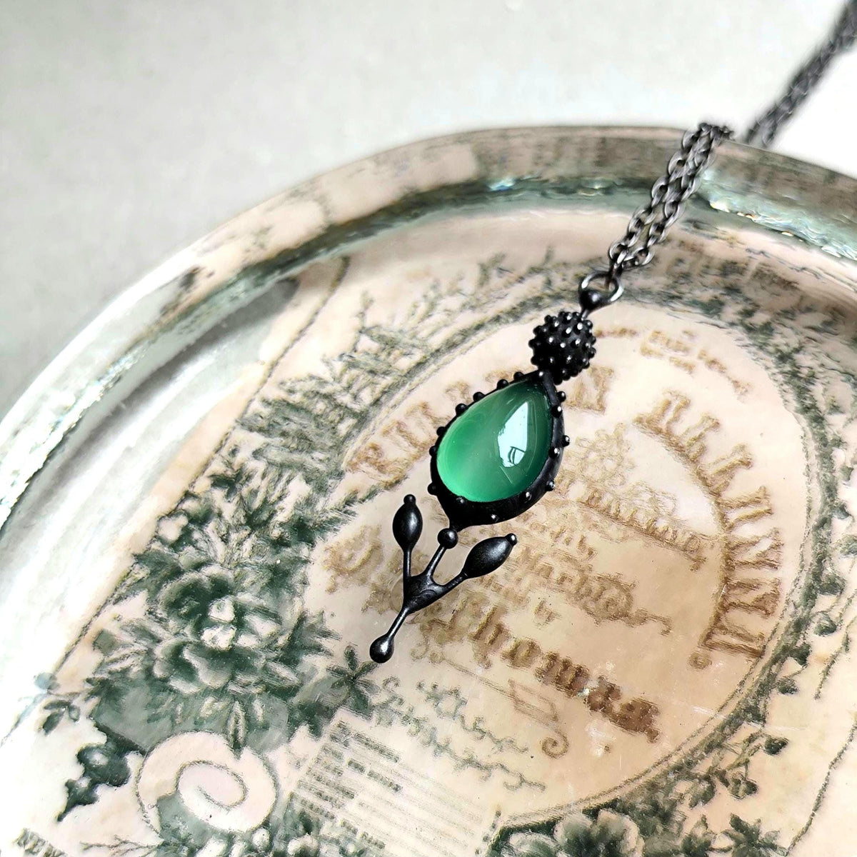 Green Agate Flower Pendant Necklace – Blackened Copper