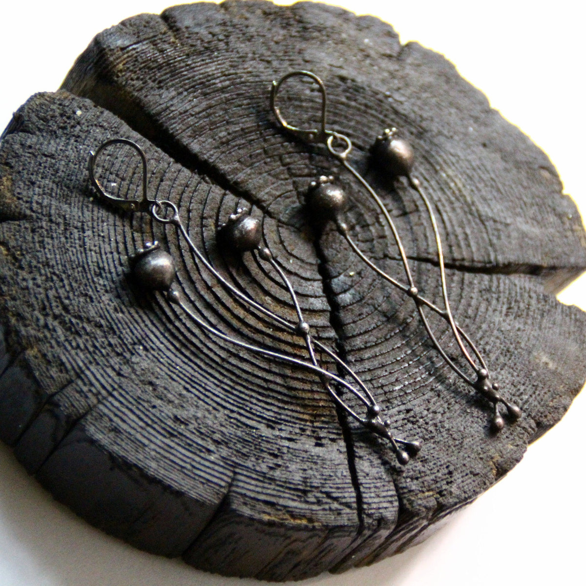 Black Poppy Seed Pod Earrings – Blackened Copper