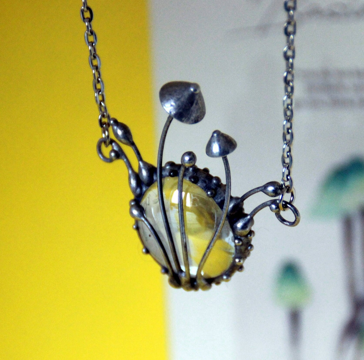 Clear Glass Mushroom Cluster Necklace – Silver Tone