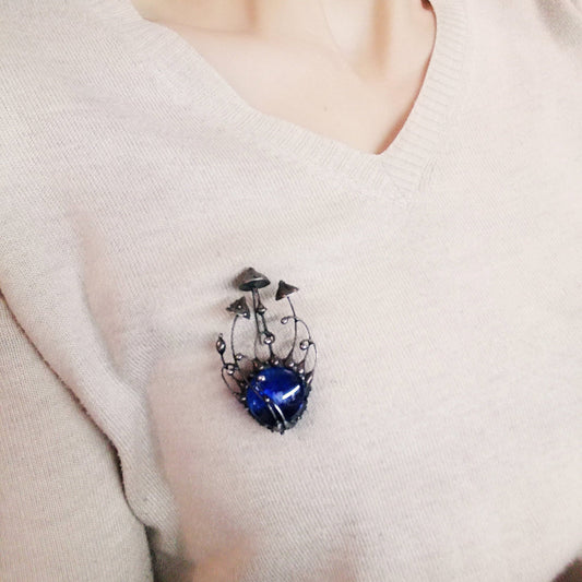 Cobalt Blue Glass Mushroom Fan Brooch – Blackened Copper