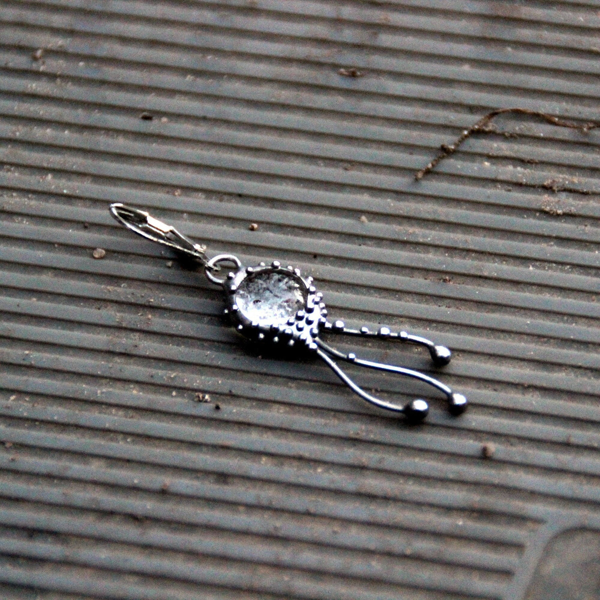 Clear Glass Jellyfish Single Earring – Blackened Copper
