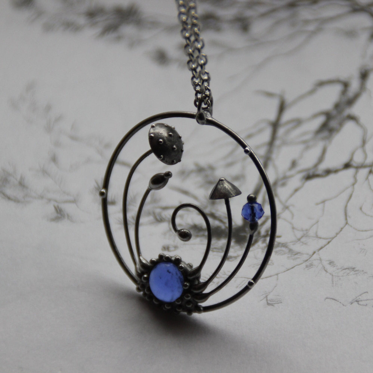 Blue Stained Glass Amanita Mushroom Circle Necklace – Silver Tone