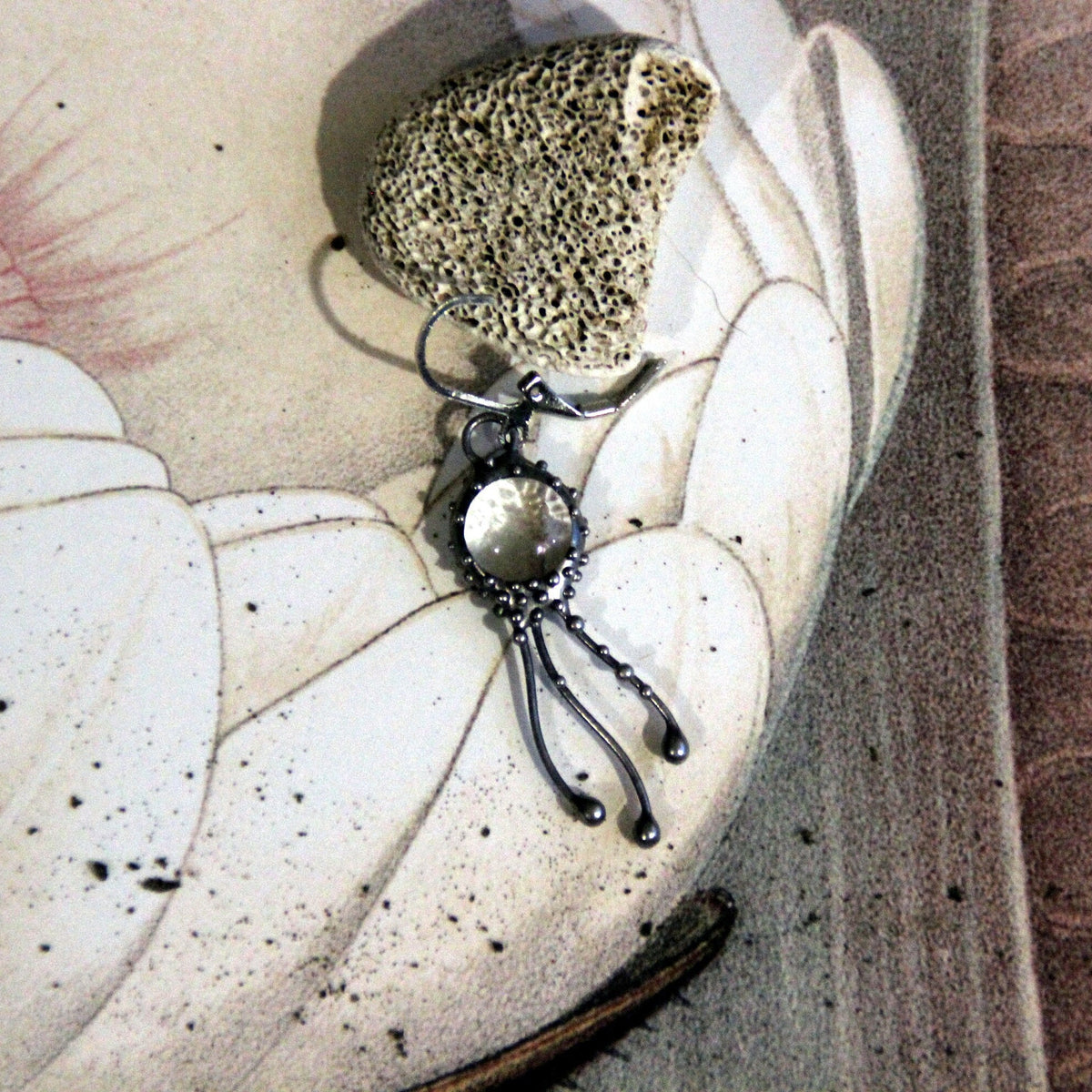 Clear Glass Jellyfish Single Earring – Blackened Copper
