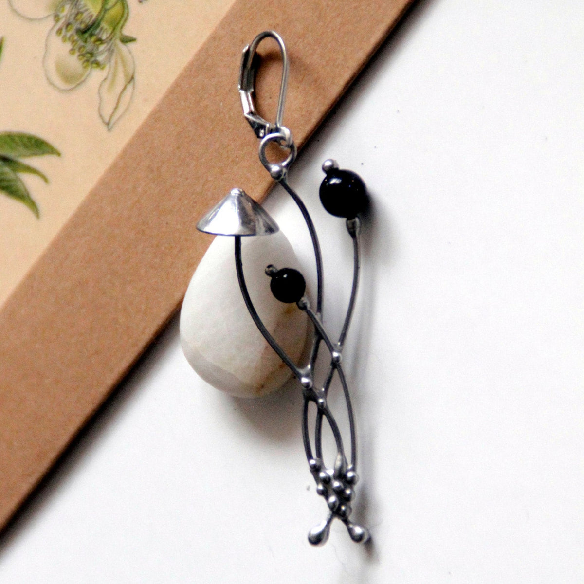 Black Aventurine Mushroom Single Earring – Silver Tone