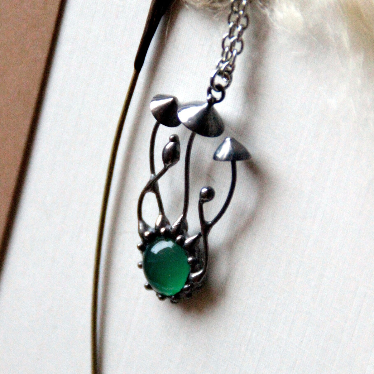 Green Stained Glass Mushroom Cluster Necklace – Silver Tone