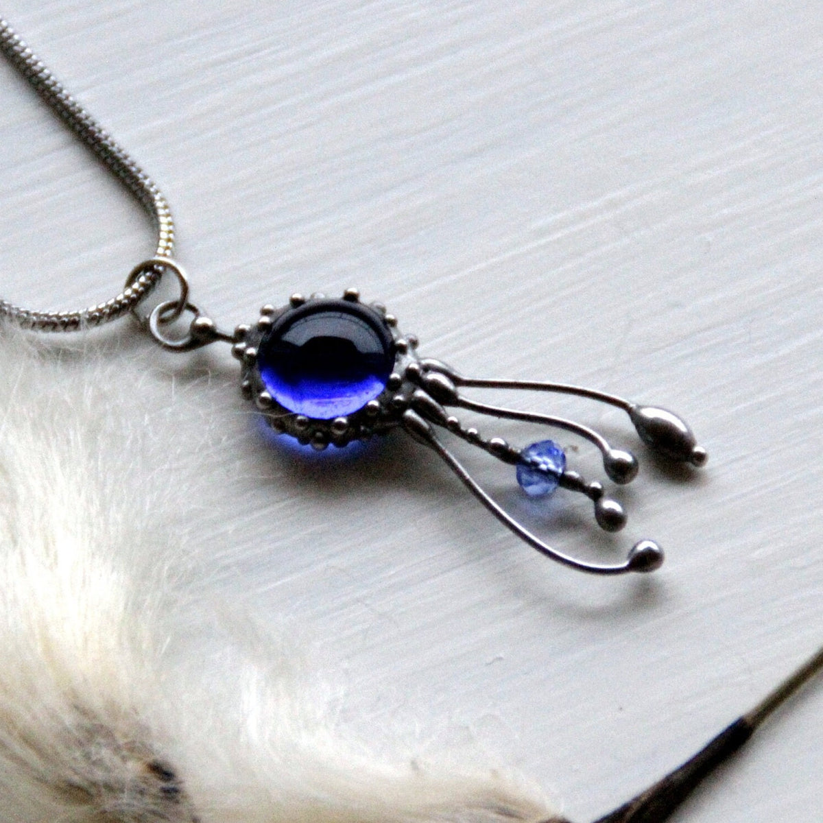 Blue Glass Jellyfish Necklace – Silver Tone