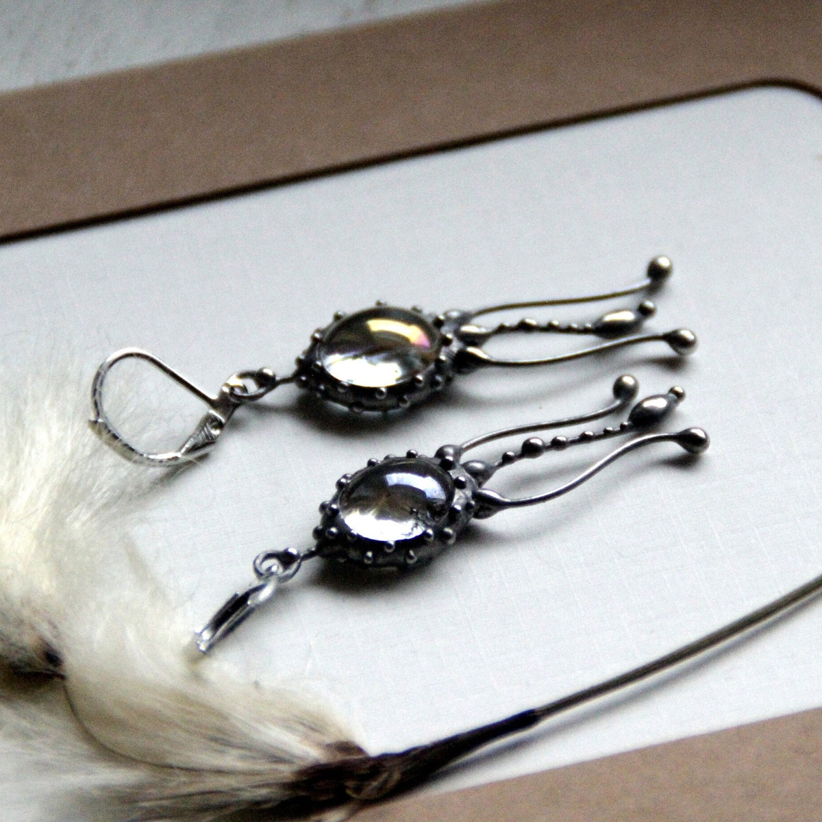 Three-Tentacle Clear Glass Jellyfish Earrings – Silver Tone