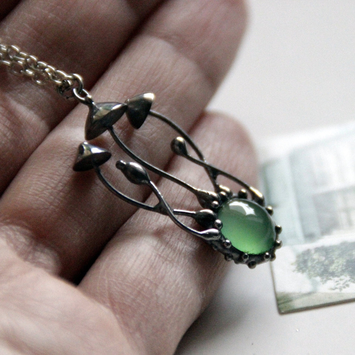 Green Stained Glass Mushroom Cluster Necklace – Silver Tone