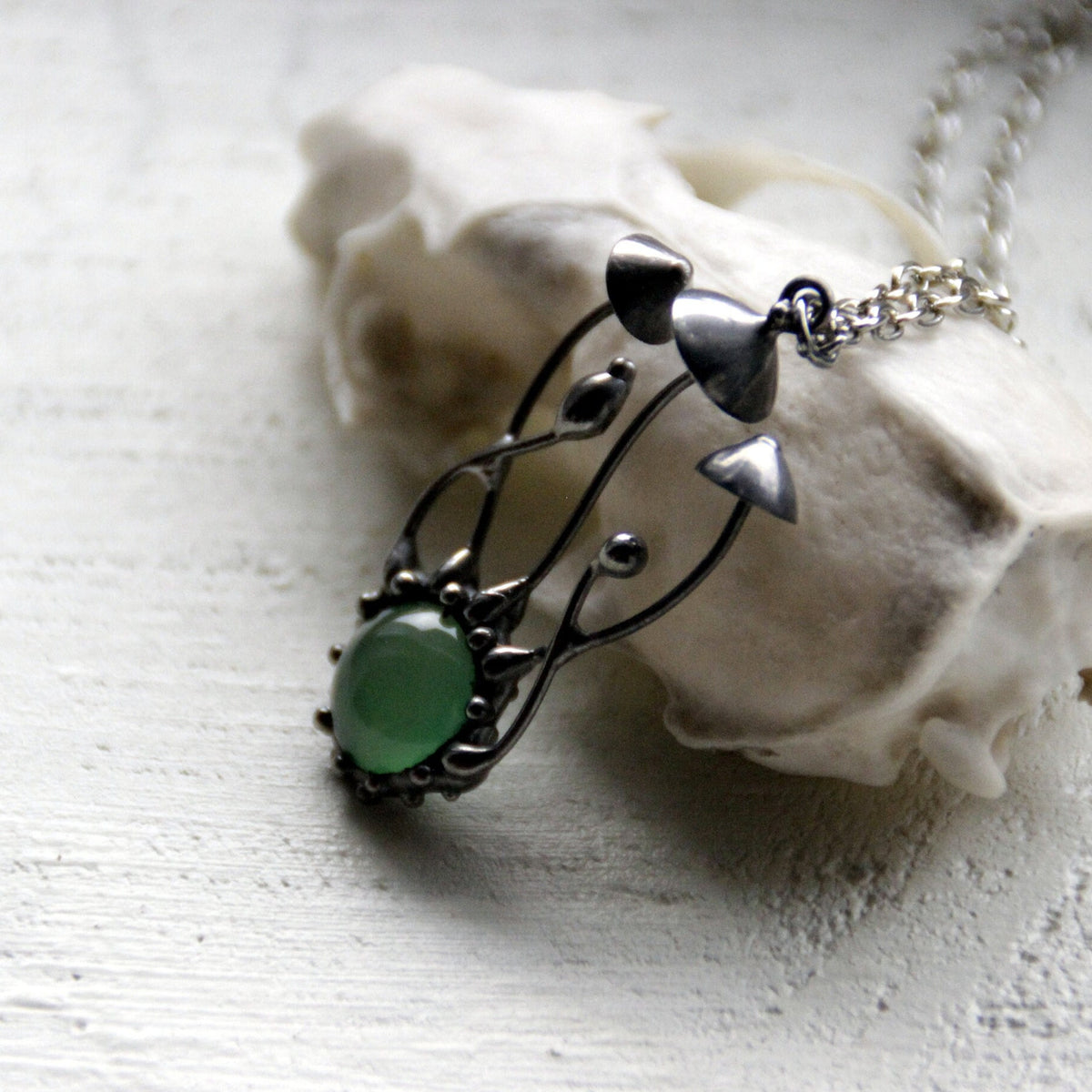 Green Stained Glass Mushroom Cluster Necklace – Silver Tone