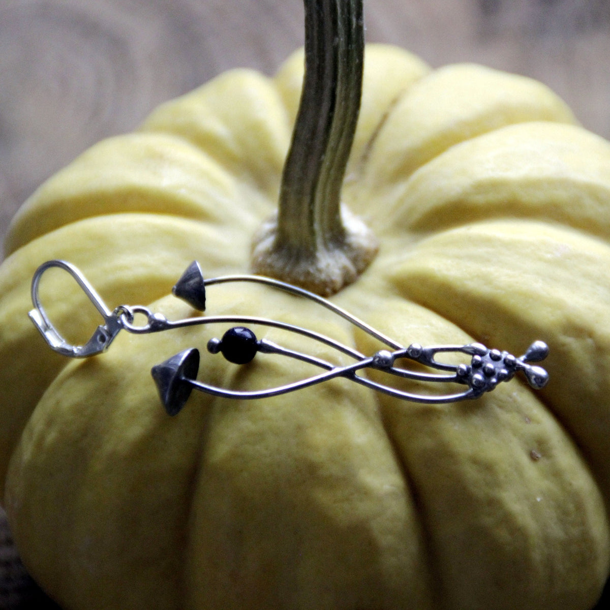 Aventurine Mushroom Single Earring – Silver Tone