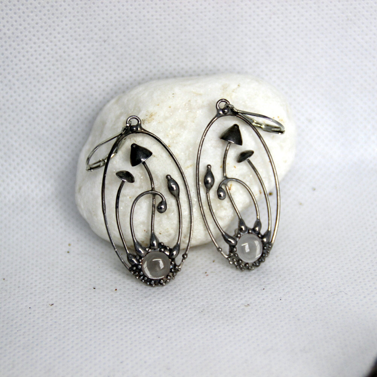 Glass Mushroom Oval Earrings – Silver Tone