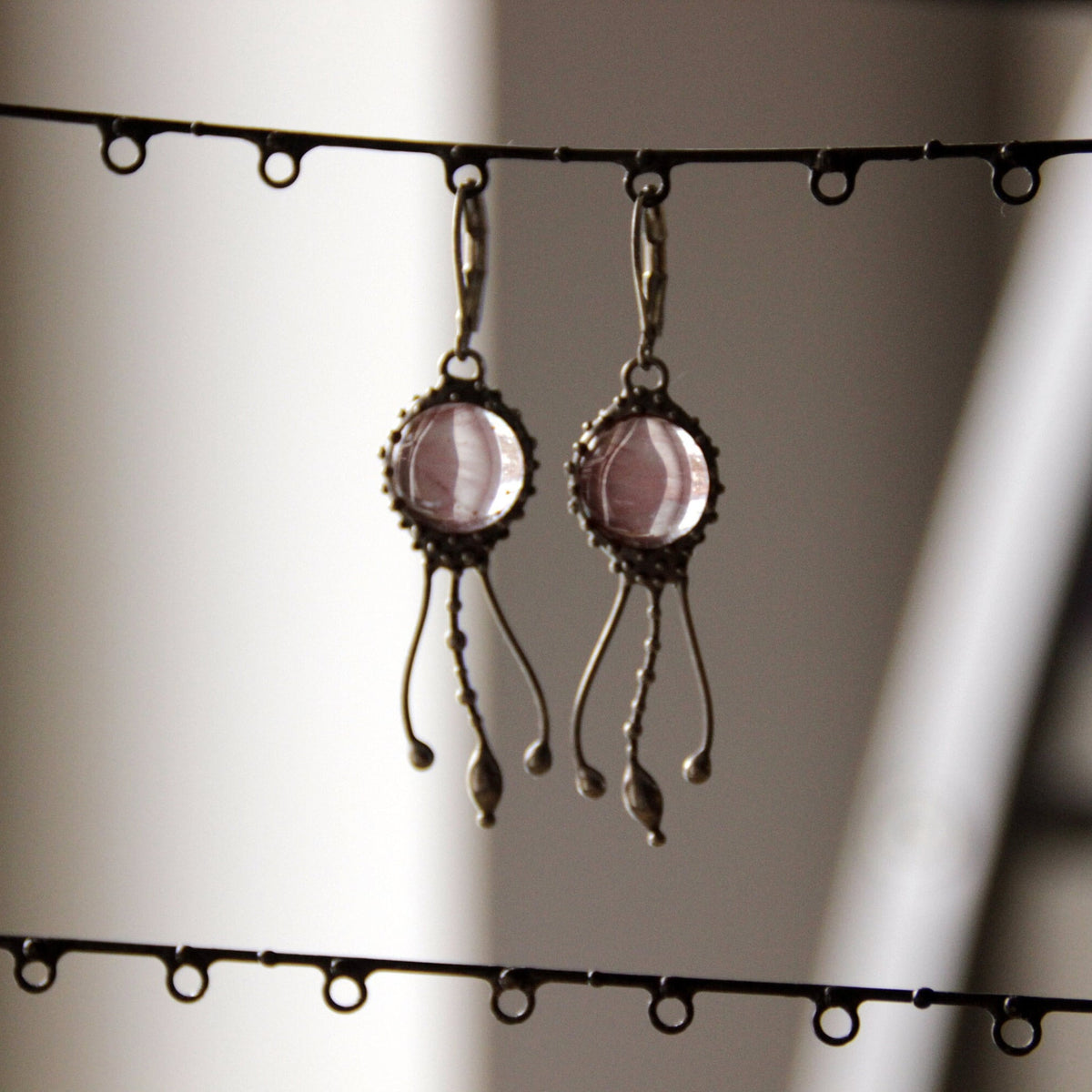 Oval Watermelon Quartz Jellyfish Earrings – Silver Tone