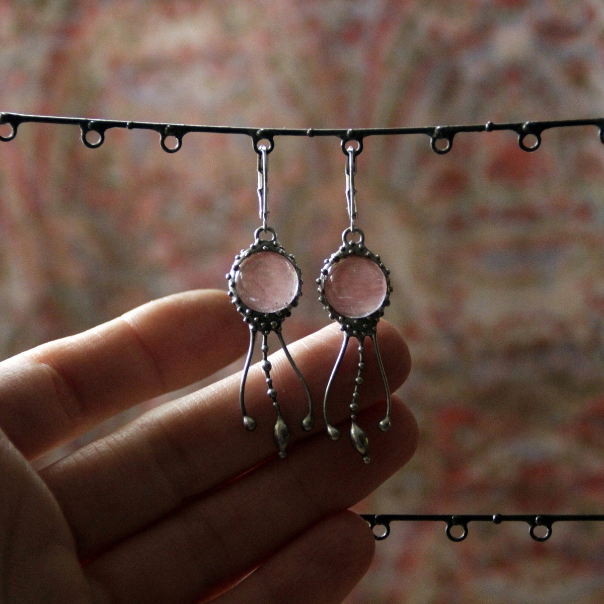 Oval Watermelon Quartz Jellyfish Earrings – Silver Tone