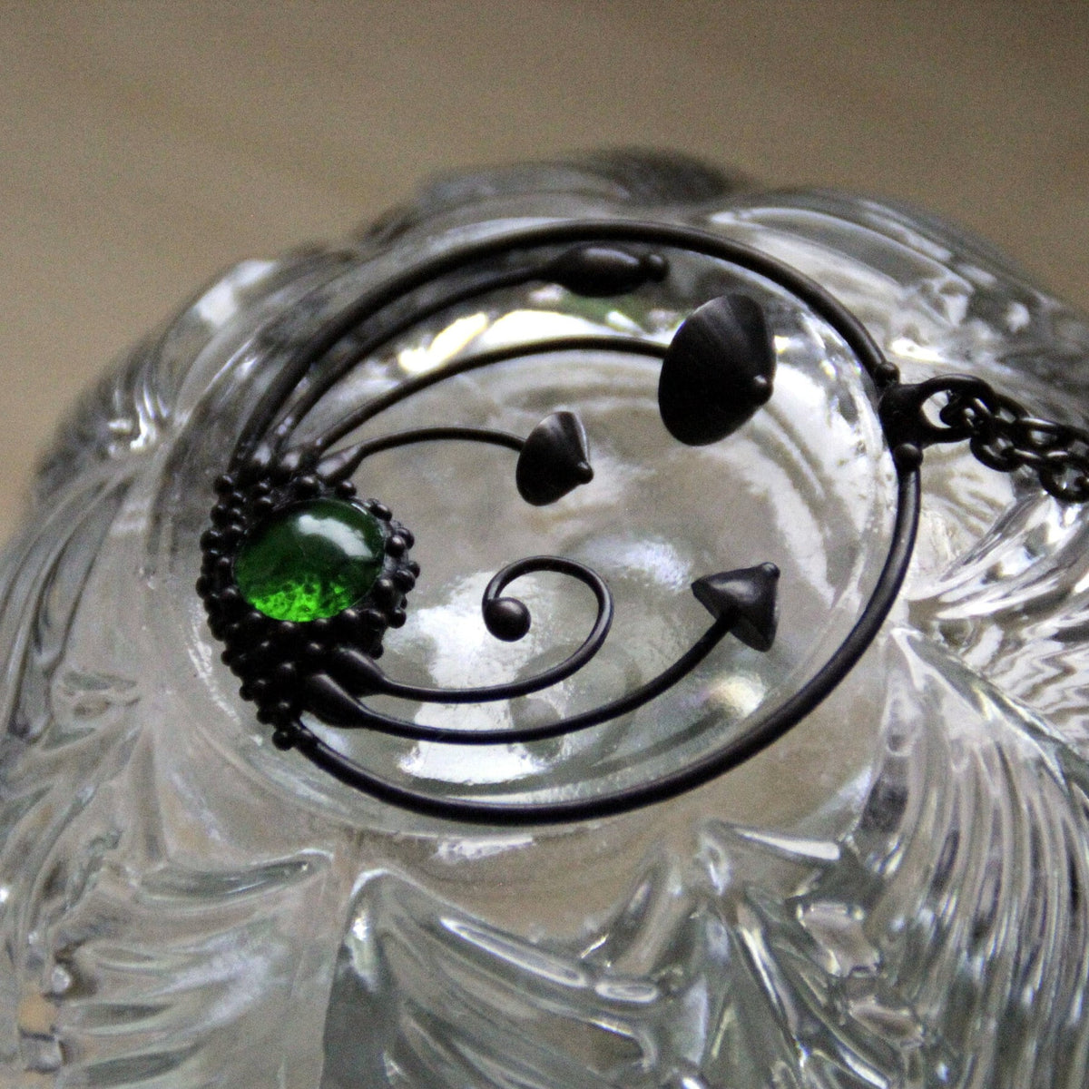 Green Stained Glass Mushroom Circle Necklace – Blackened Copper