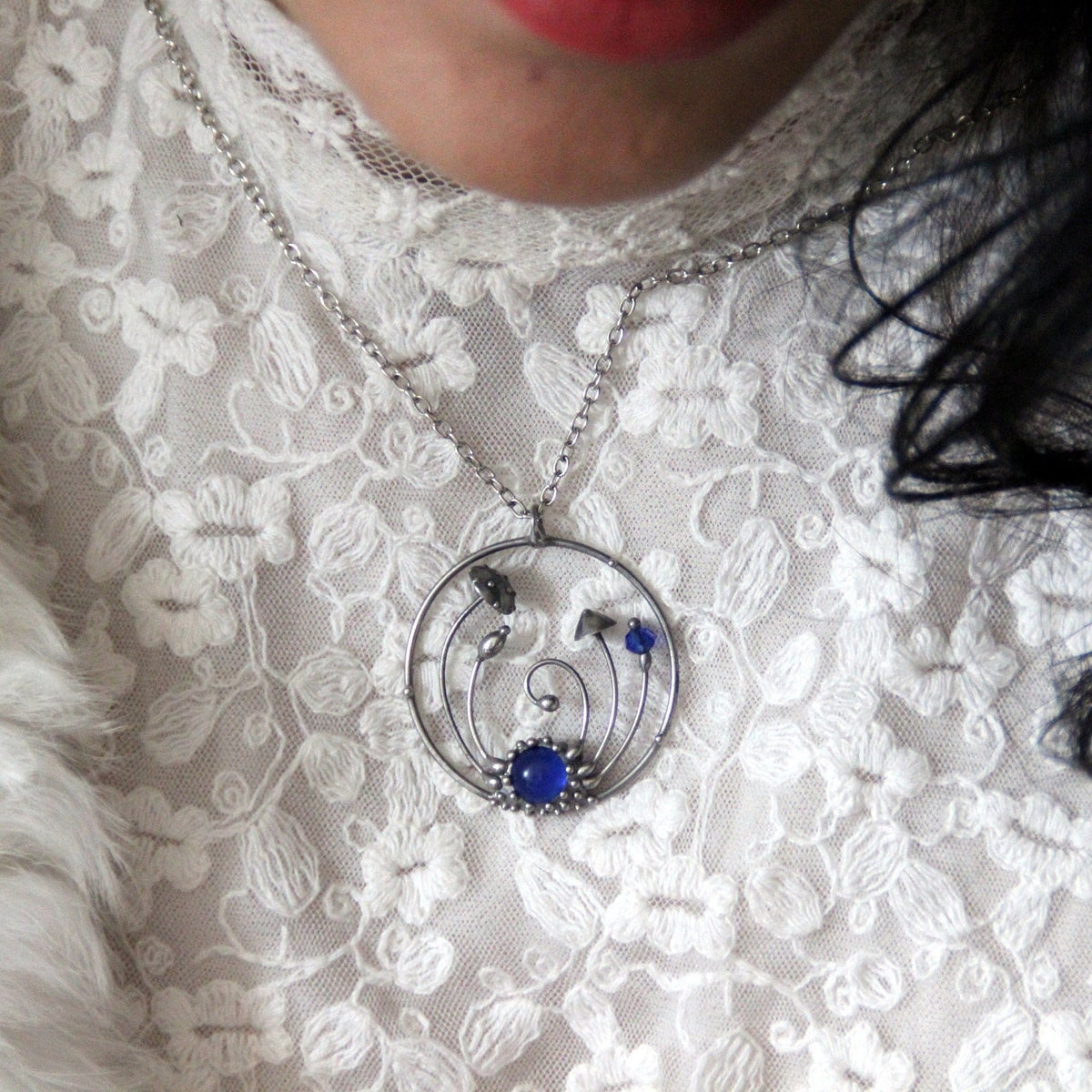 Blue Stained Glass Amanita Mushroom Circle Necklace – Silver Tone