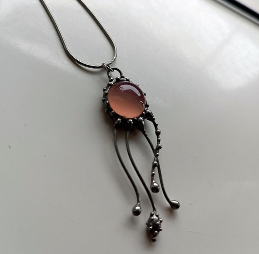 Rose Agate Jellyfish Pendant Necklace – Silver Tone