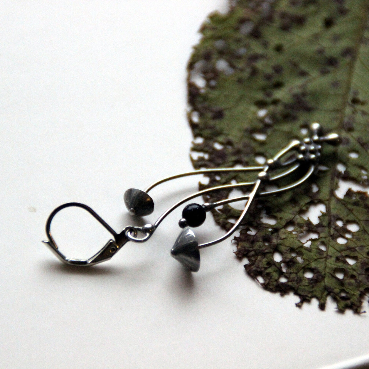 Aventurine Mushroom Single Earring – Silver Tone