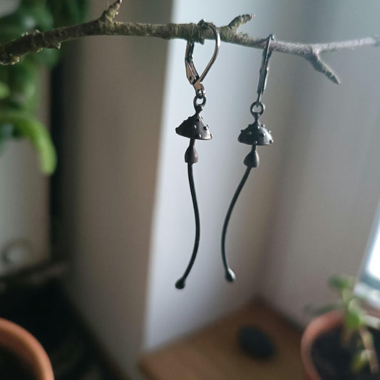 Black Tone Amanita Mushroom Dangle Earrings – Copper & Pewter