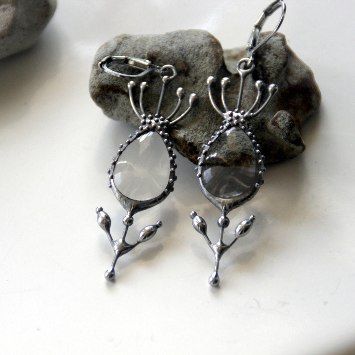 Clear Glass Flower Earrings – Silver Tone