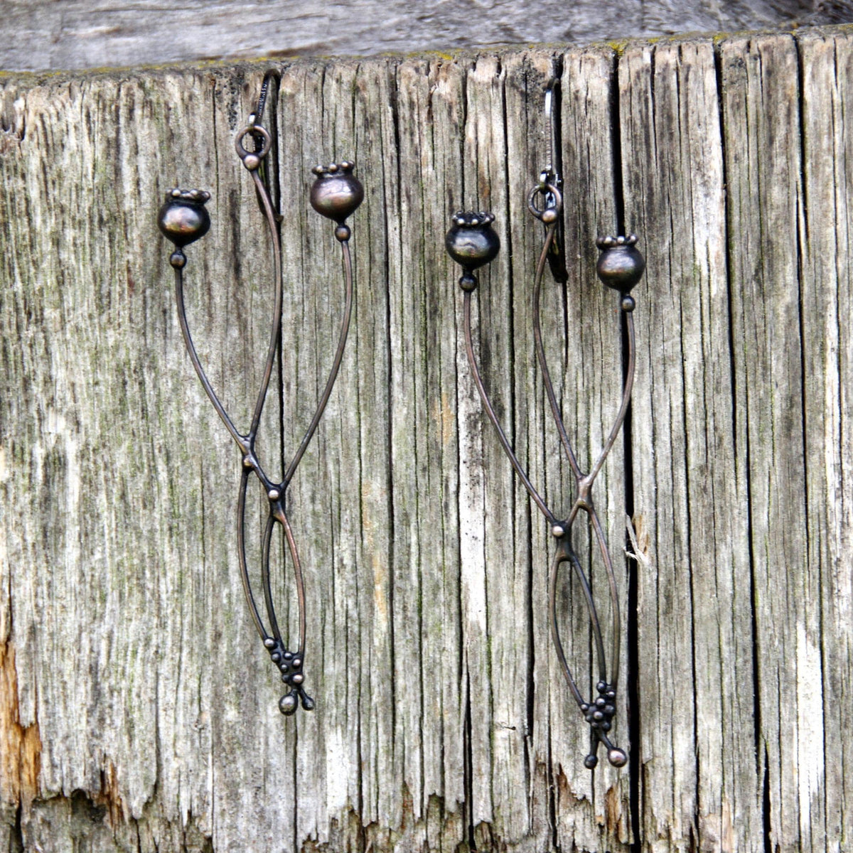 Black Poppy Seed Pod Earrings – Copper & Pewter