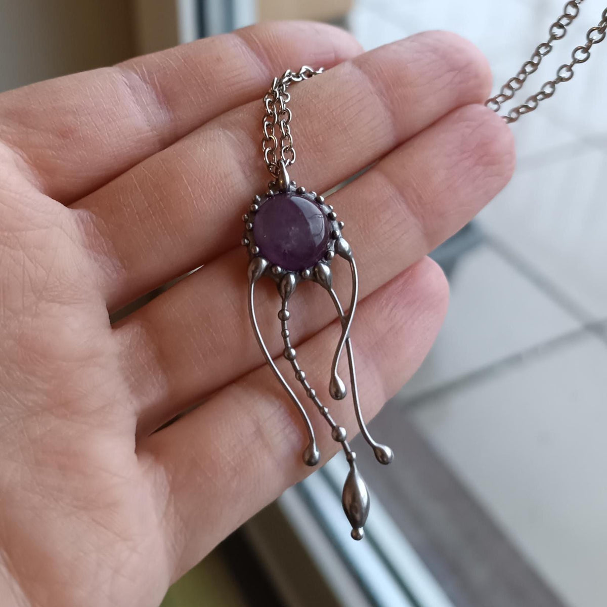 Amethyst Jellyfish Pendant Necklace – Silver Tone