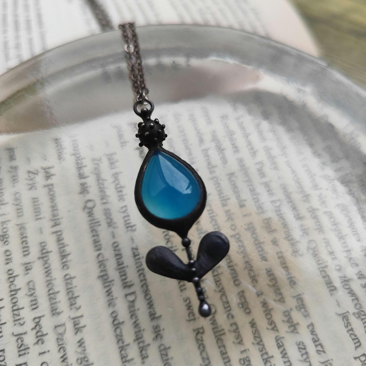 Black Agate Flower Pendant Necklace – Copper & Pewter