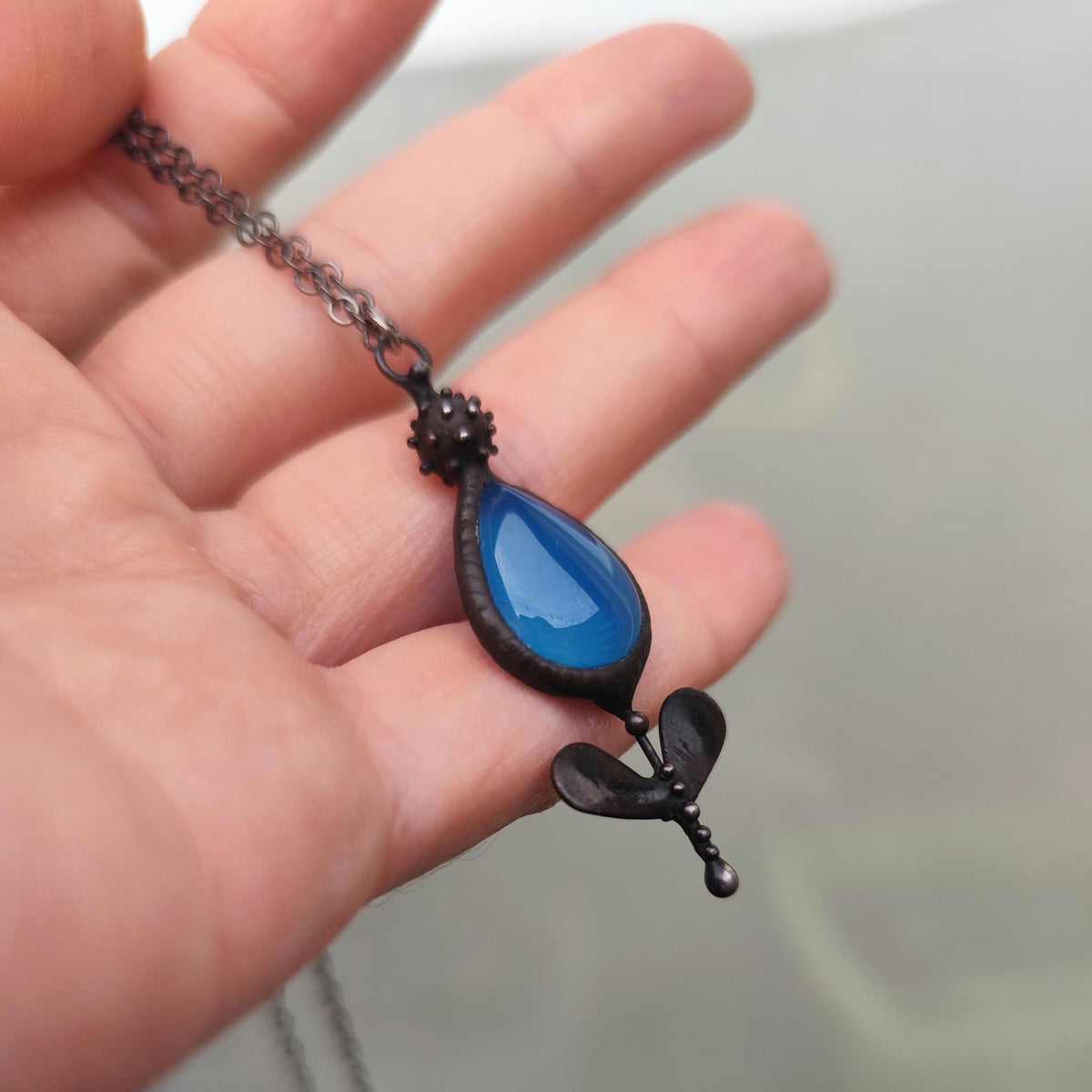 Black Agate Flower Pendant Necklace – Copper & Pewter
