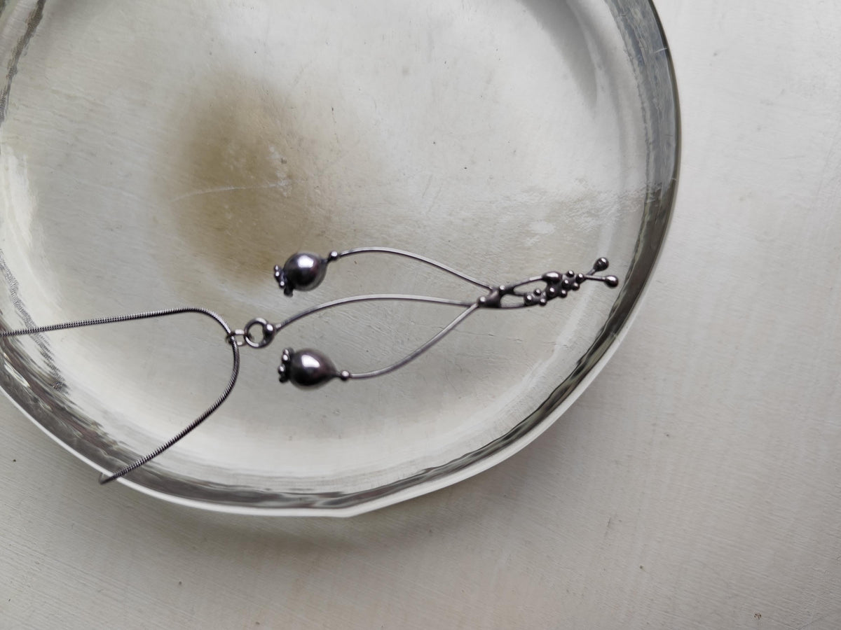 Silver Tone Poppy Seed Pod Necklace