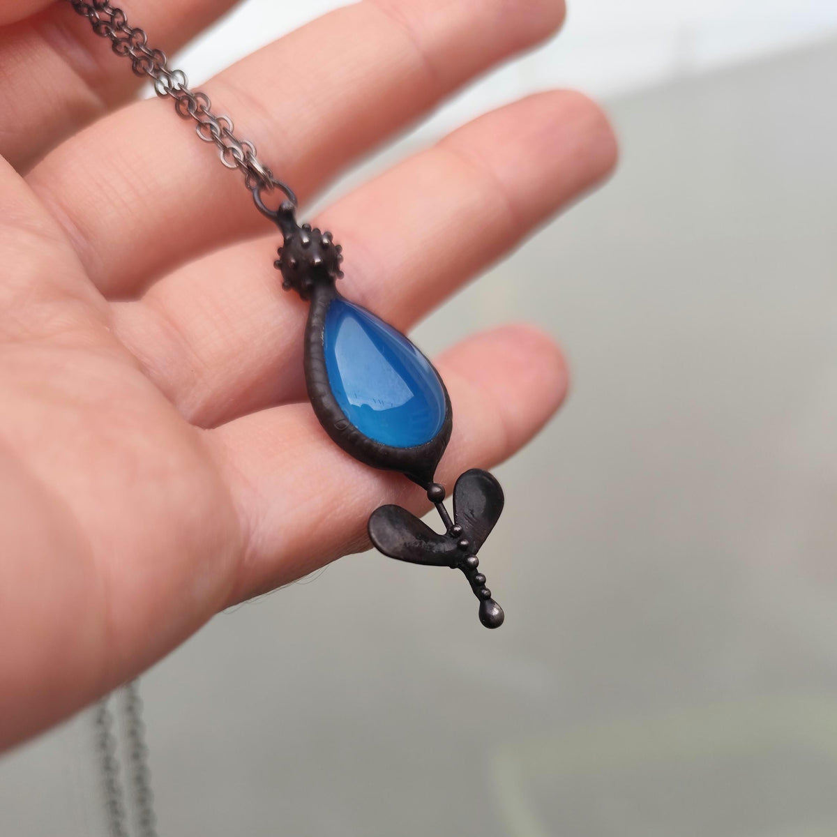 Black Agate Flower Pendant Necklace – Copper & Pewter
